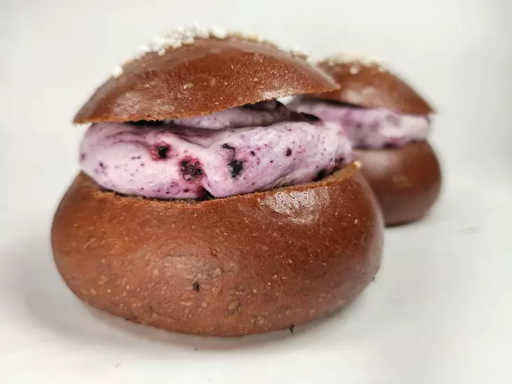 Laskiaispulla (kaakao), mustikka - PULLAT - 53912 - 12